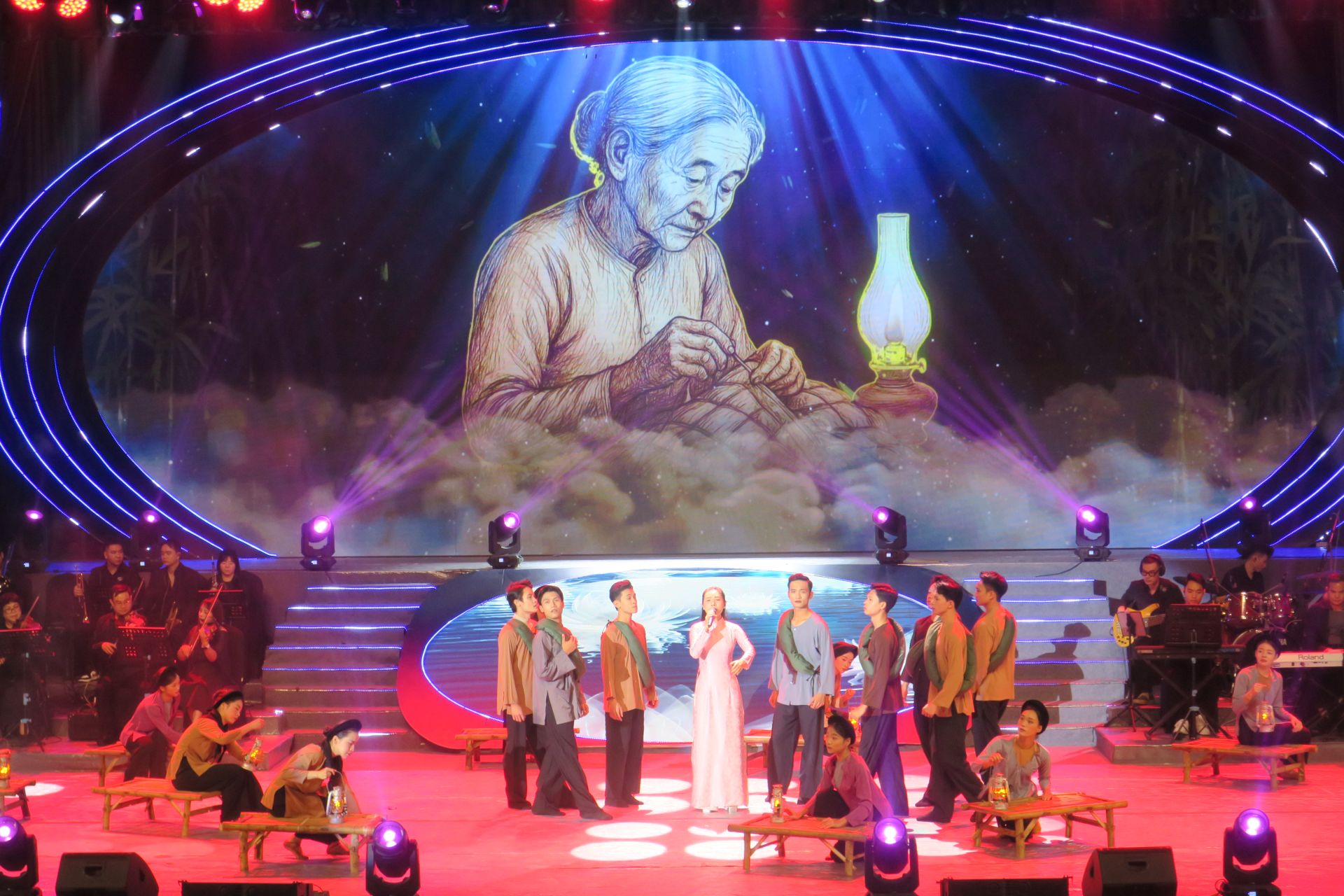 Chương trình nghệ thuật “Đỗ Nhuận – Âm thanh cuộc đời” thu hút đông đảo khán giả