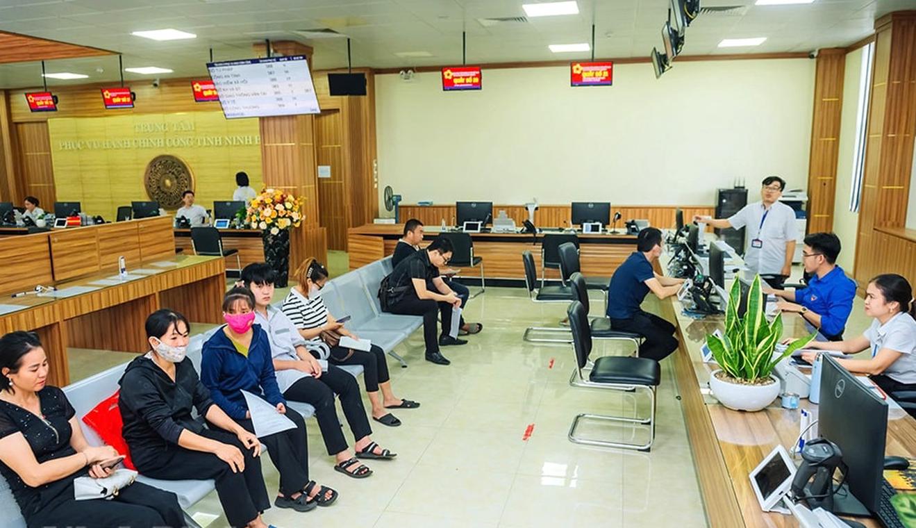 Ninh Bình: Quyết tâm nâng cao chất lượng phục vụ người dân và doanh nghiệp