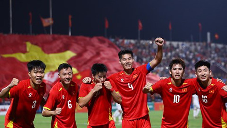 Thầy trò HLV Kim Sang Sik trở thành cánh quân tiên phong của Đoàn Thể thao Việt Nam tại SEA Games 33 và hứa hẹn sẽ tạo nên khởi đầu thuận lợi bằng chiến thắng mở màn. Thầy trò HLV Kim Sang Sik trở thành cánh quân tiên phong của Đoàn Thể thao Việt Nam tại SEA Games 33 và hứa hẹn sẽ tạo nên khởi đầu thuận lợi bằng chiến thắng mở màn.