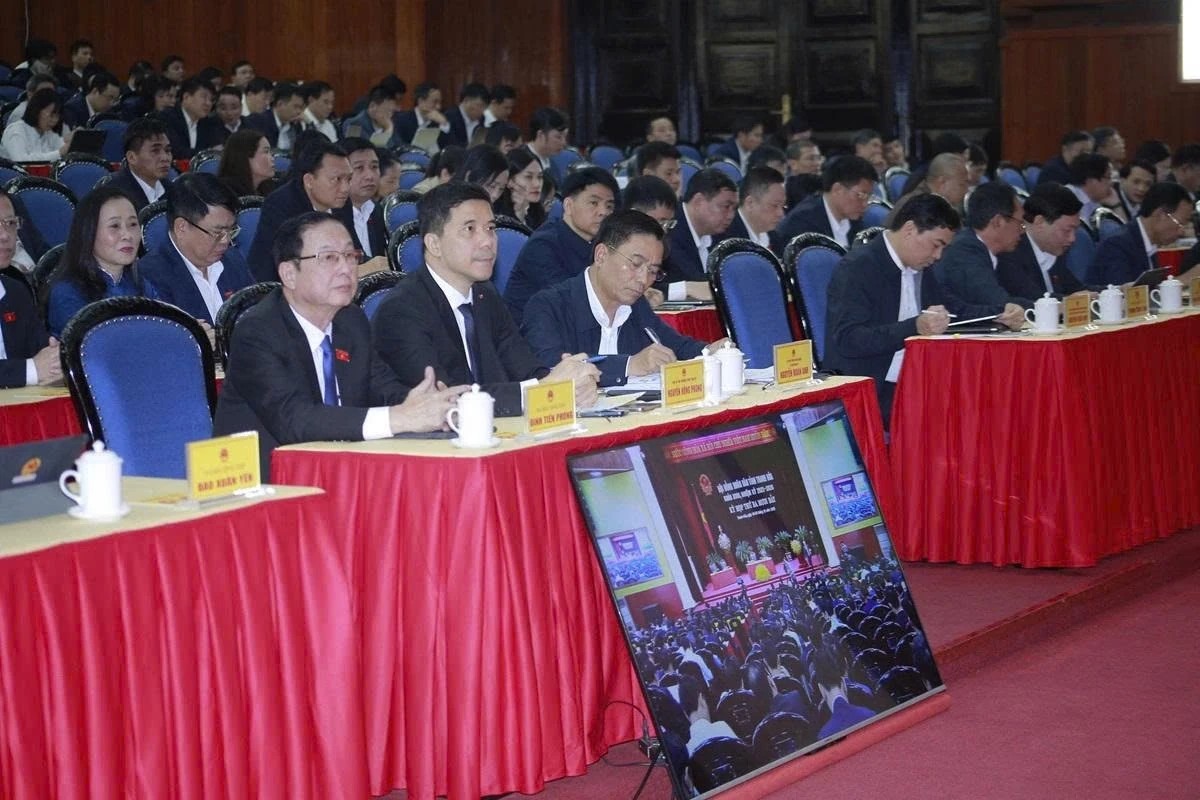 Các đại biểu tham dự kỳ họp