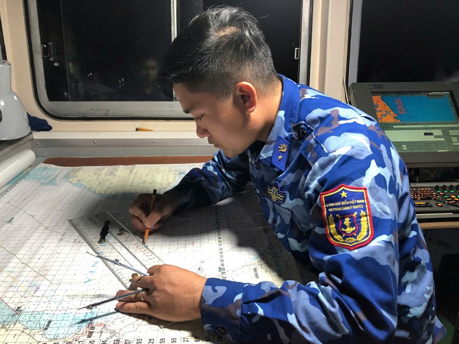 Tác nghiệp vị trí tàu gặp nạn trên hải đồ Tác nghiệp vị trí tàu gặp nạn trên hải đồ