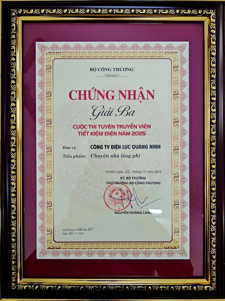 Công ty Điện lực Quảng Ninh ghi dấu ấn với giải Ba tại cuộc thi “Tuyên truyền viên Tiết kiệm điện năm 2025”