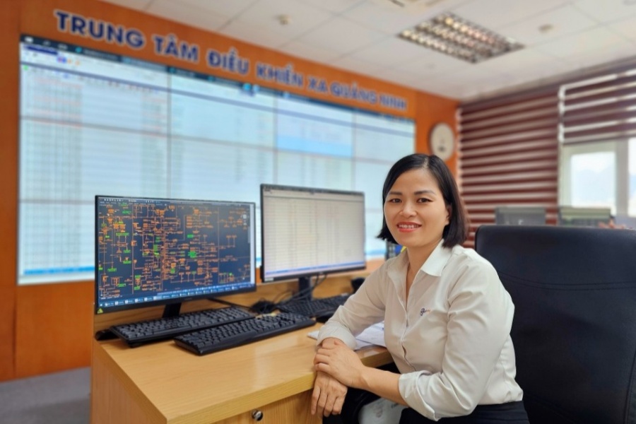 Chân dung nữ Điều độ viên duy nhất của Công ty Điện lực Quảng Ninh Chân dung nữ Điều độ viên duy nhất của Công ty Điện lực Quảng Ninh