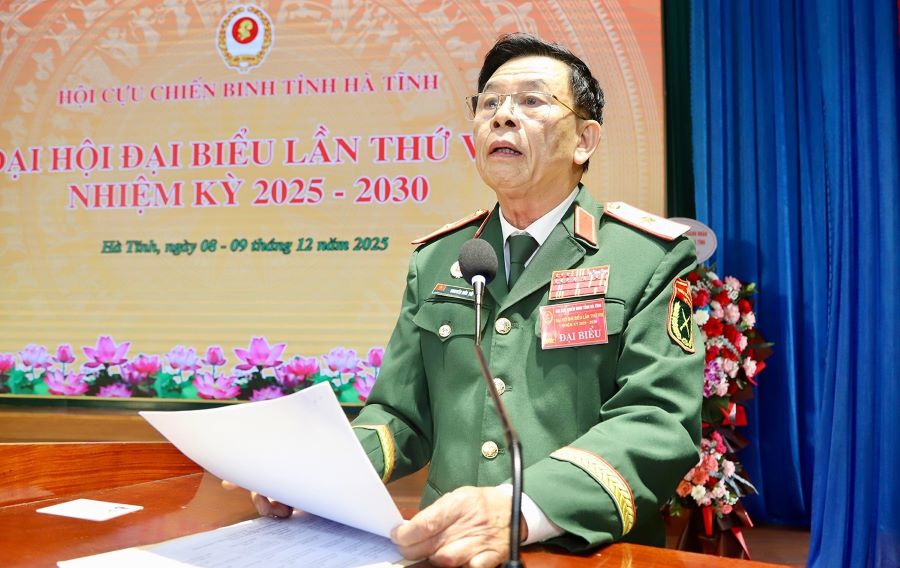 Chủ tịch Hội Cựu chiến binh tỉnh Hà Tĩnh Nguyễn Đức Tới khai mạc đại hội. Chủ tịch Hội Cựu chiến binh tỉnh Hà Tĩnh Nguyễn Đức Tới khai mạc đại hội.