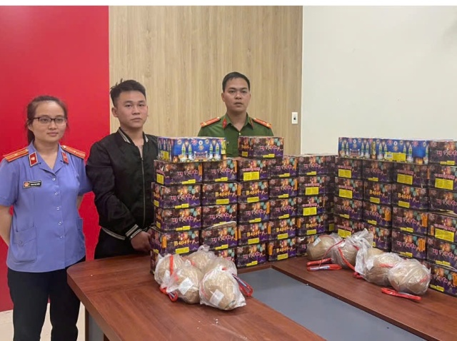 Nghệ An tăng cường kiểm soát vũ khí, vật liệu nổ và pháo