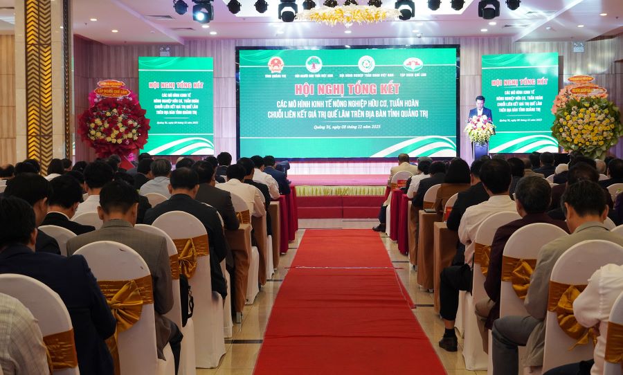 Toàn cảnh Hội nghị.