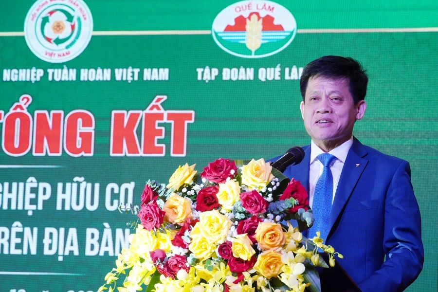 Phó Chủ tịch UBND tỉnh Quảng Trị Lê Văn Bảo phát biểu tại hội nghị.