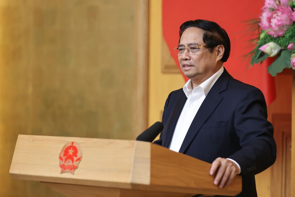 Thủ tướng yêu cầu hoàn thành mục tiêu đưa vào khai thác ít nhất 3.000 km đường bộ cao tốc năm nay. Ảnh: VGP/Nhật Bắc. Thủ tướng yêu cầu hoàn thành mục tiêu đưa vào khai thác ít nhất 3.000 km đường bộ cao tốc năm nay. Ảnh: VGP/Nhật Bắc.