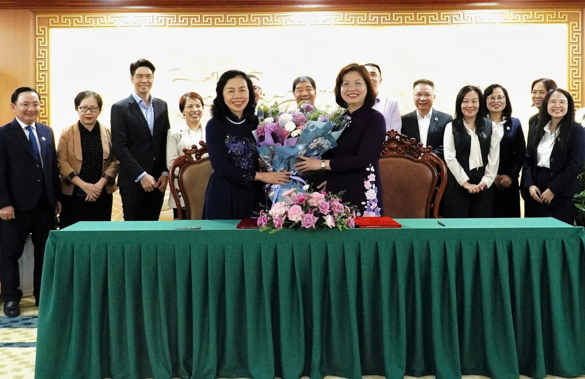 Lễ ký kết hợp tác song phương giữa Ủy ban Chứng khoán Nhà nước và Hội kiểm toán viên hành nghề Việt Nam