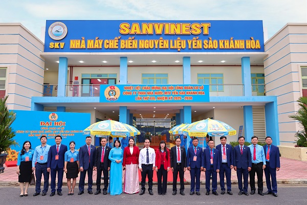 Đón đại biểu tới dự Đón đại biểu tới dự