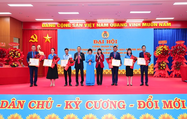 Khen thưởng đoàn viên công đoàn có thành tích xuất sắc Khen thưởng đoàn viên công đoàn có thành tích xuất sắc