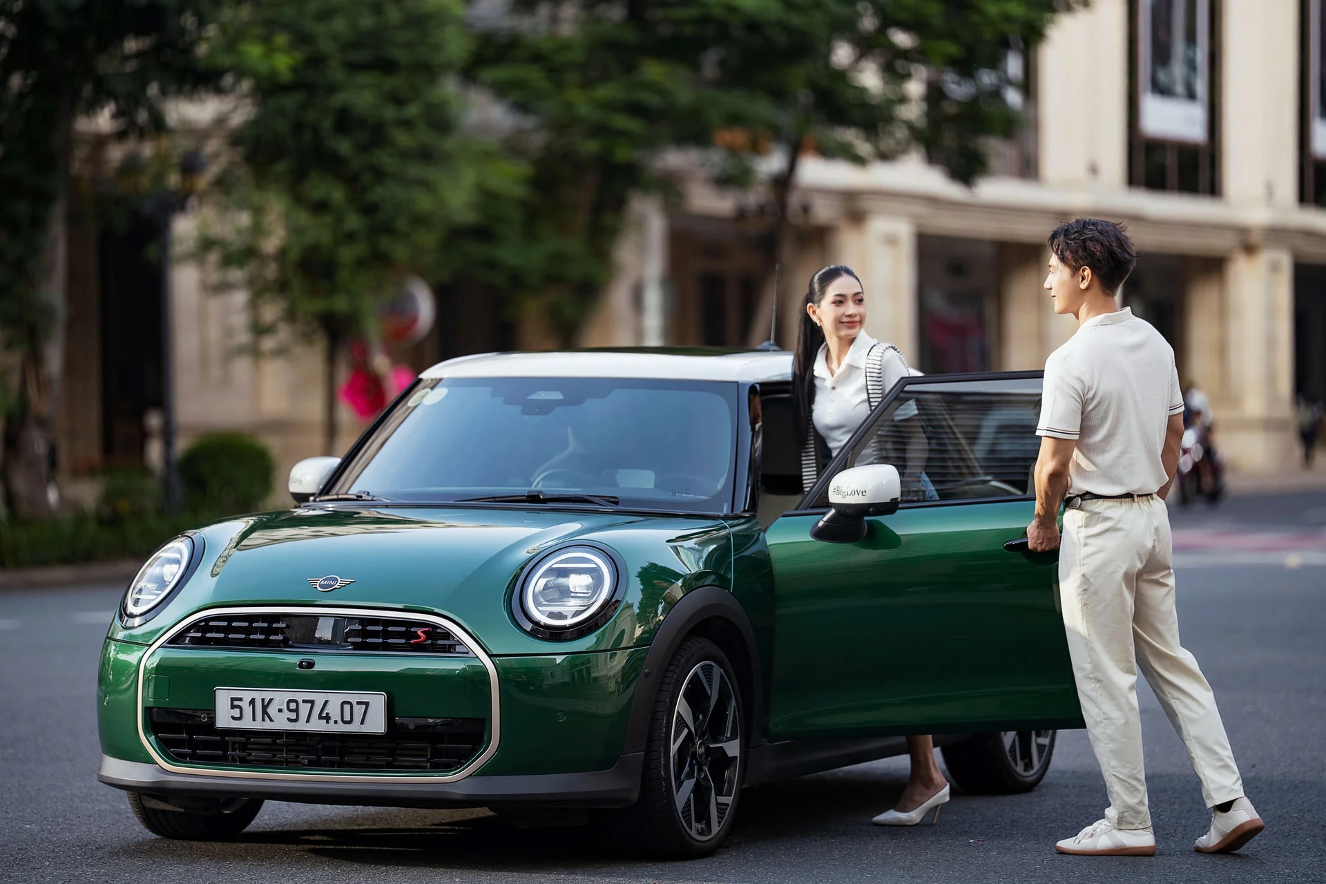 MINI Khởi động mùa lễ hội cùng ưu đãi và quà tặng hấp dẫn MINI Khởi động mùa lễ hội cùng ưu đãi và quà tặng hấp dẫn