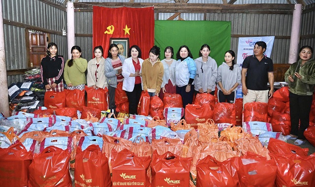 Gia Lai: 105 suất quà của Hội Nữ đoanh nhân tỉnh hỗ trợ đồng bào dân tộc thiểu số