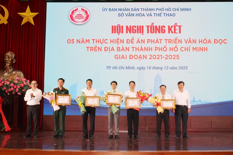 Các tập thể được Chủ tịch UBND TP. HCM tặng Bằng khen có thành tích xuất sắc trong thực hiện Đề án phát triển văn hóa đọc trên địa bàn TP HCM giai đoạn 2021-2025