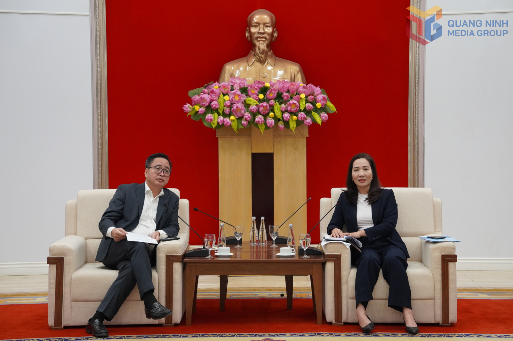 Phó Chủ tịch UBND tỉnh Quảng Ninh Nguyễn Thị Hạnh phát biểu tại buổi làm việc.