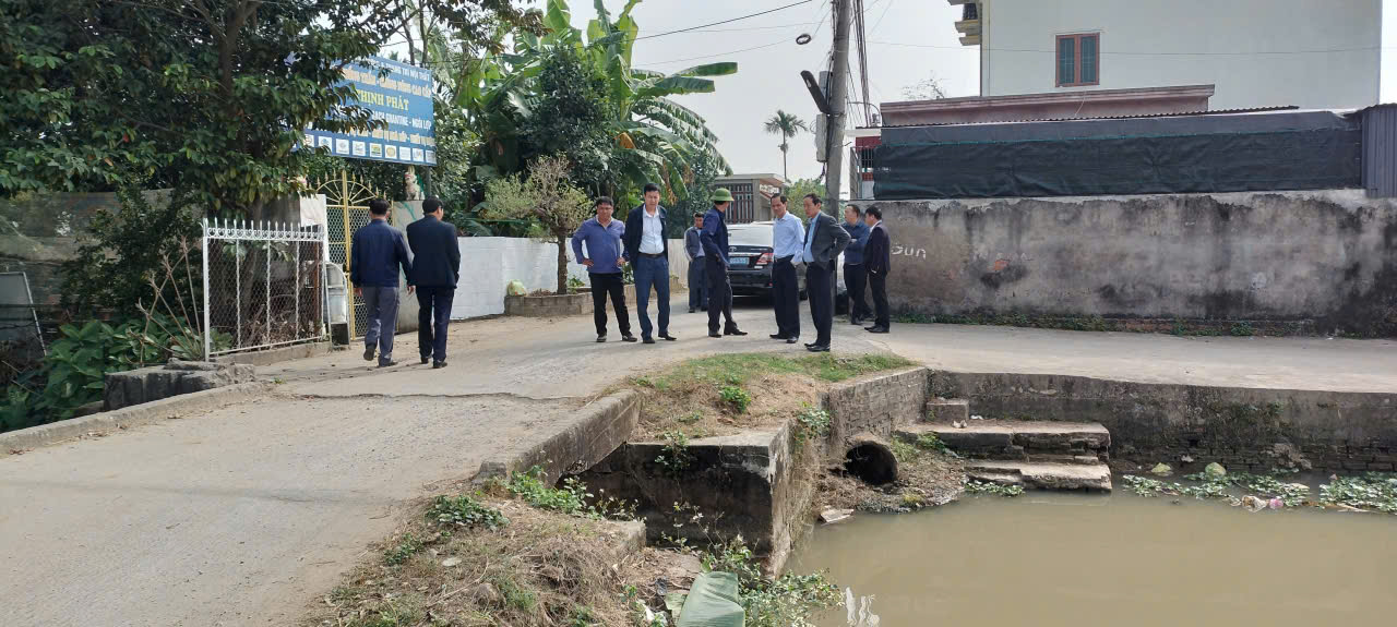 Kiểm tra thực tế nhiều công trình hạ tầng trên địa bàn theo phản ánh của cử tri tại xã Vĩnh Hải