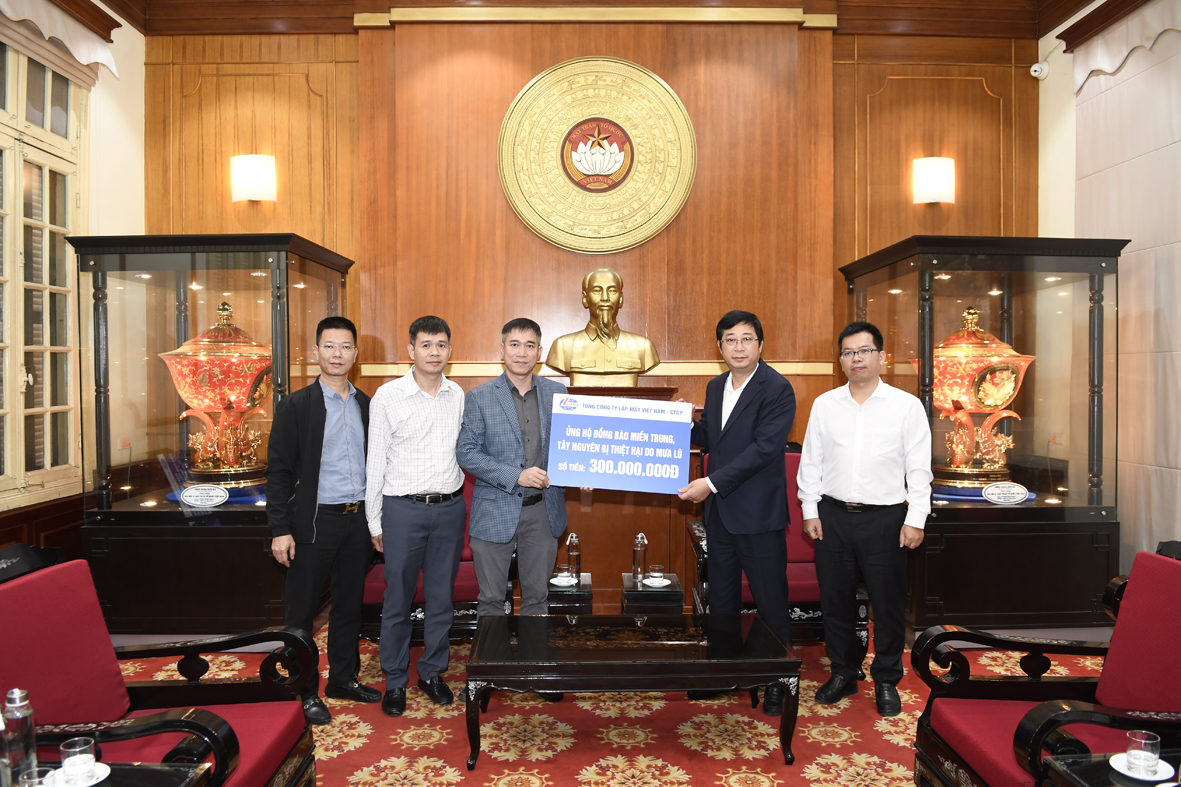 Tổng công ty Lilama ủng hộ đồng bào miền Trung, Tây nguyên bị bão lũ Tổng công ty Lilama ủng hộ đồng bào miền Trung, Tây nguyên bị bão lũ