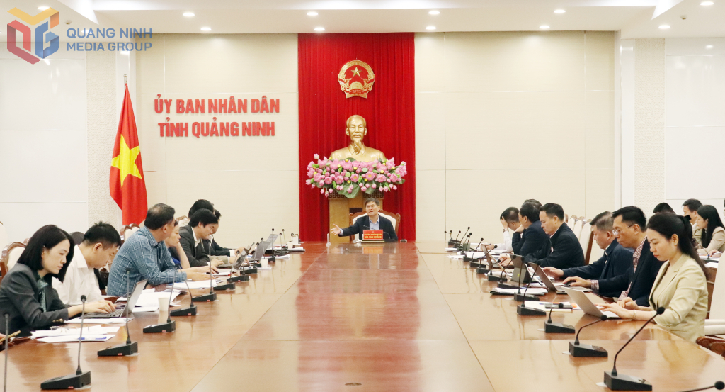 UBND tỉnh Quảng Ninh họp triển khai các nhiệm vụ thuộc lĩnh vực tài chính, ngân sách, đầu tư và liên kết vùng