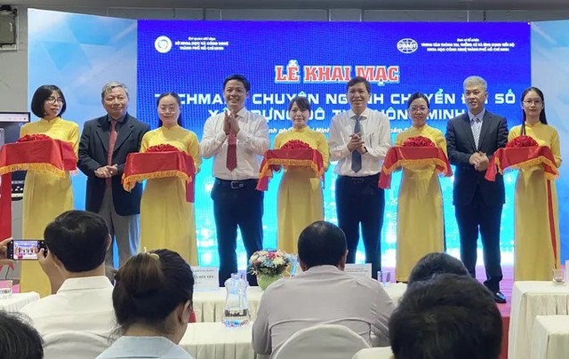 TP. HCM giới thiệu loạt giải pháp AI cho đô thị thông minh tại Techmart 2025