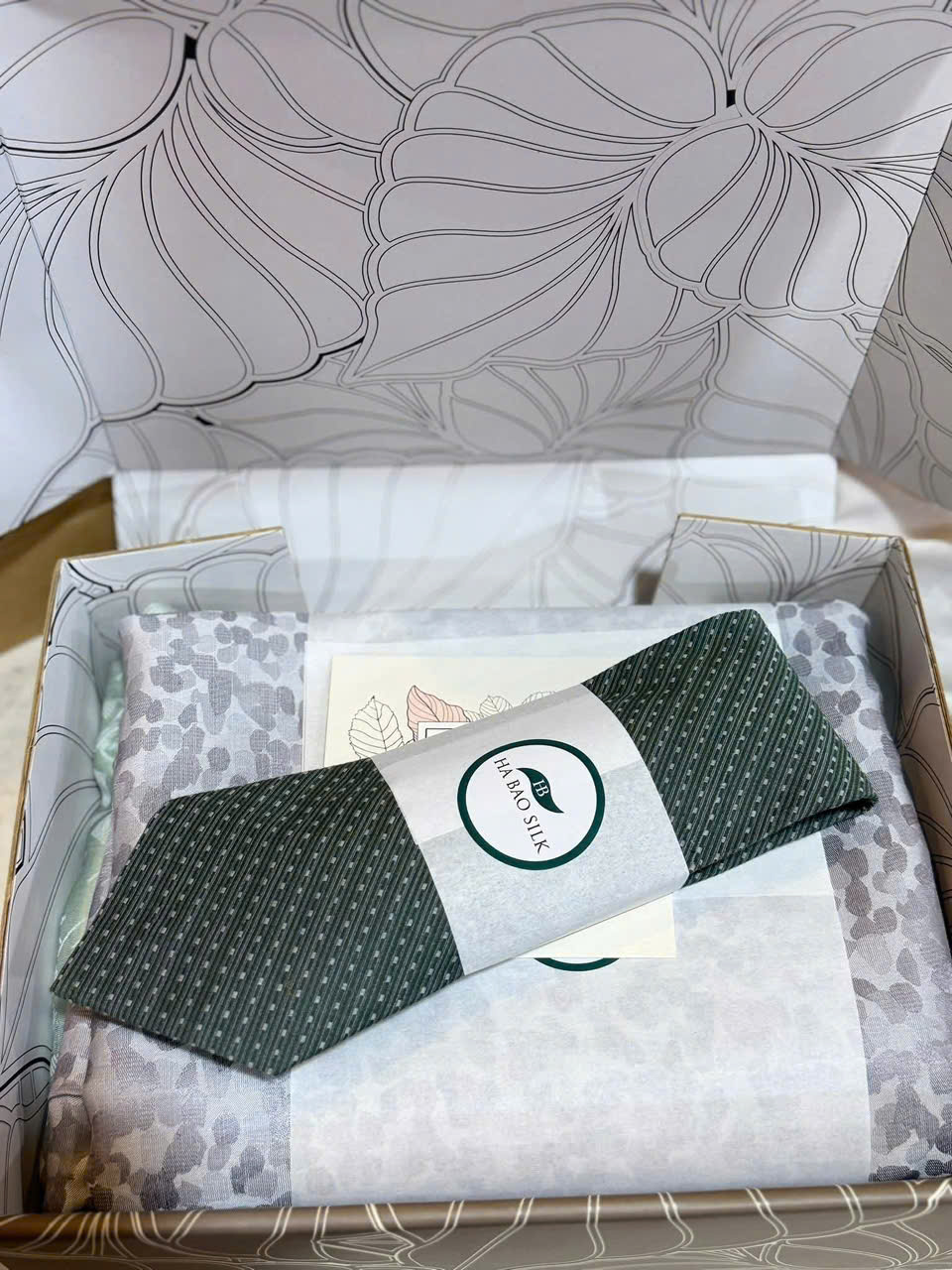 Một số sản phẩm của Hà Bảo Silk Một số sản phẩm của Hà Bảo Silk