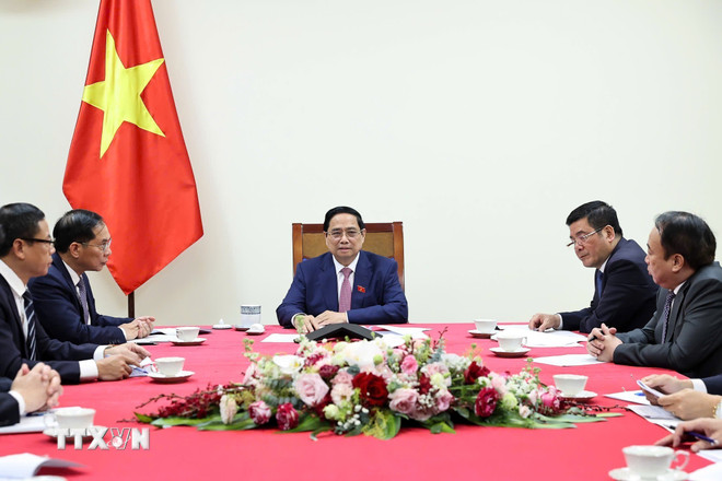Thủ tướng Phạm Minh Chính điện đàm với Tổng giám đốc Tập đoàn Năng lượng Nguyên tử Quốc gia Liên bang Nga (Rosatom) Alexey Likhachev. (Ảnh: Dương Giang/TTXVN) Thủ tướng Phạm Minh Chính điện đàm với Tổng giám đốc Tập đoàn Năng lượng Nguyên tử Quốc gia Liên bang Nga (Rosatom) Alexey Likhachev. (Ảnh: Dương Giang/TTXVN)