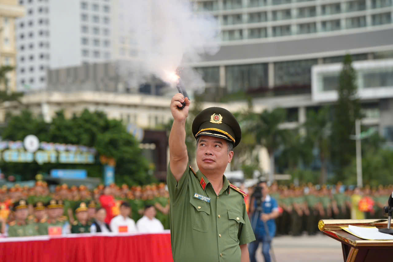 Hiệu lệnh xuất quân của Thiếu tướng Giám đốc Công an Tỉnh Nguyễn Hữu Phước