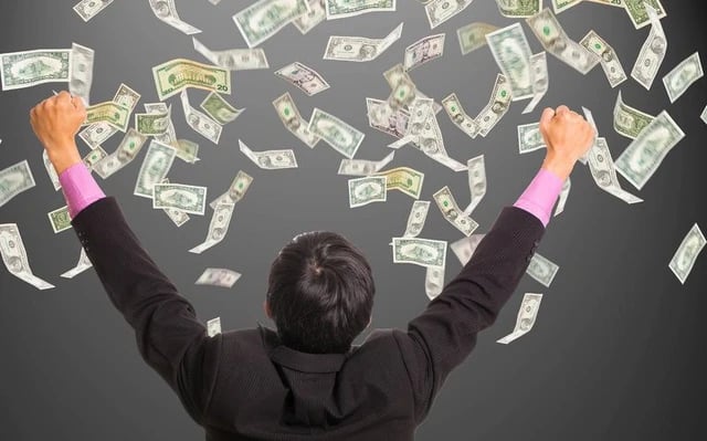 Loạt doanh nghiệp công bố chốt quyền cổ tức tiền mặt, mức cao nhất 30%