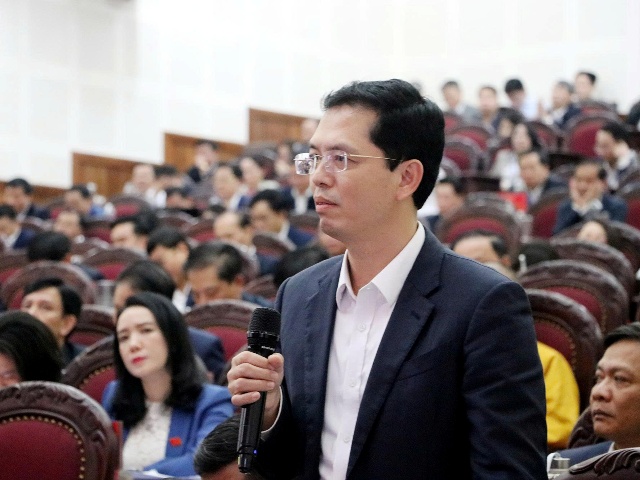 Giám đốc Sở Tài chính Trịnh Thanh Hải phát biểu tại phiên thảo luận. Giám đốc Sở Tài chính Trịnh Thanh Hải phát biểu tại phiên thảo luận.