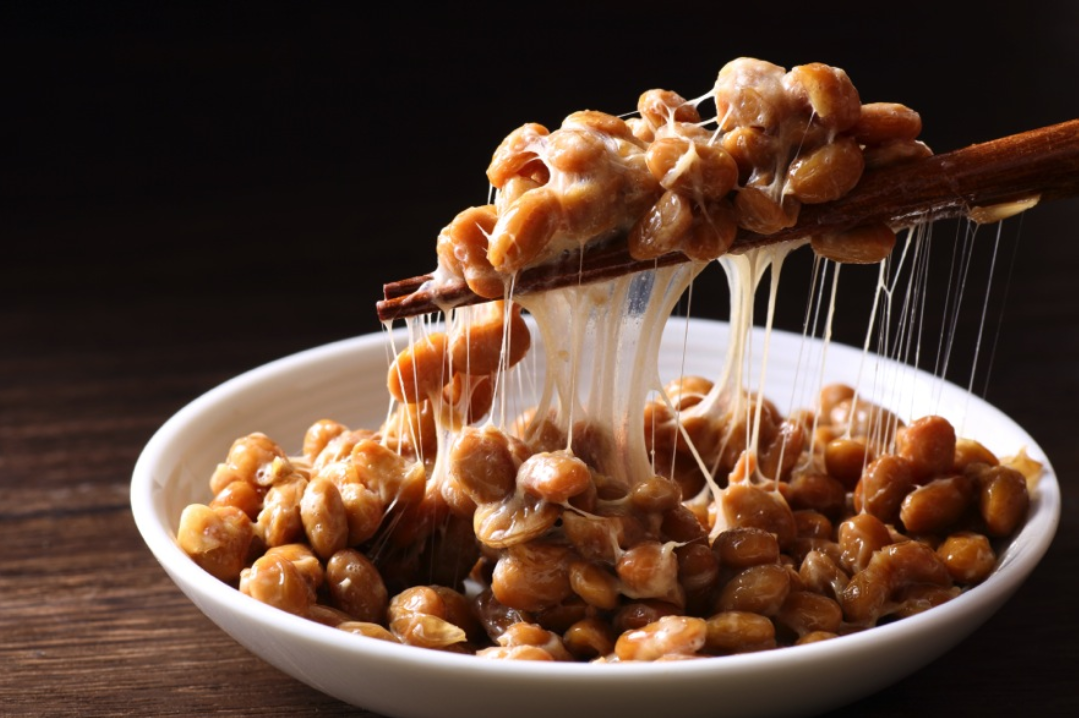 Sử dụng sản phẩm chứa enzyme nattokinase mỗi ngày giúp hỗ trợ giảm nguy cơ tai biến mạch máu não Sử dụng sản phẩm chứa enzyme nattokinase mỗi ngày giúp hỗ trợ giảm nguy cơ tai biến mạch máu não