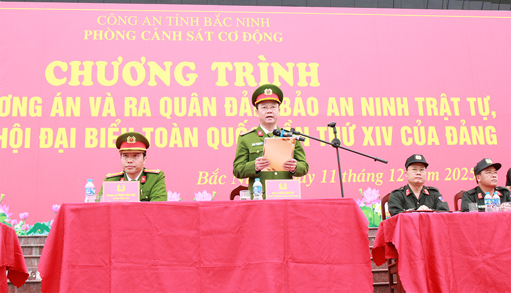 Đại tá Thân Văn Duy phát biểu tại chương trình. Đại tá Thân Văn Duy phát biểu tại chương trình.