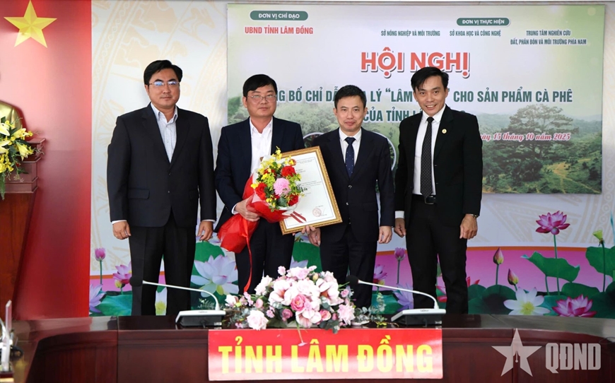 Cà phê - cây trồng chủ lực của nông nghiệp Lâm Đồng