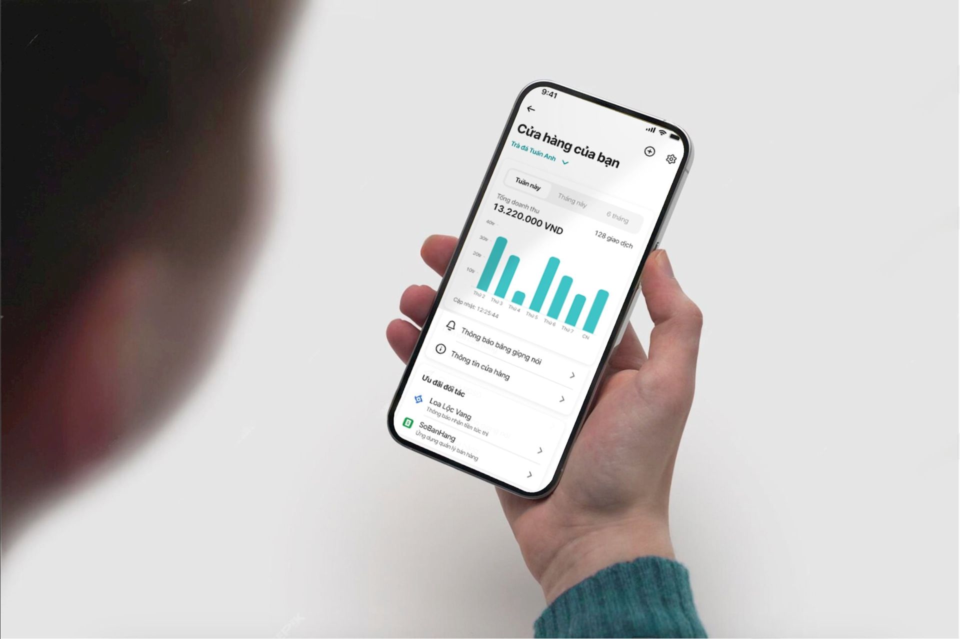 Hộ kinh doanh có thể mở tài khoản dành riêng cho kinh doanh, quản lý dòng tiền thu – chi, thu tiền bằng QR code tự động, bán hàng và xuất hóa đơn điện tử chỉ trên một nền tảng duy nhất