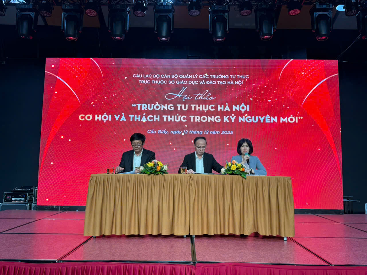 Những “nút thắt” phía sau thành công của trường tư thục Hà Nội