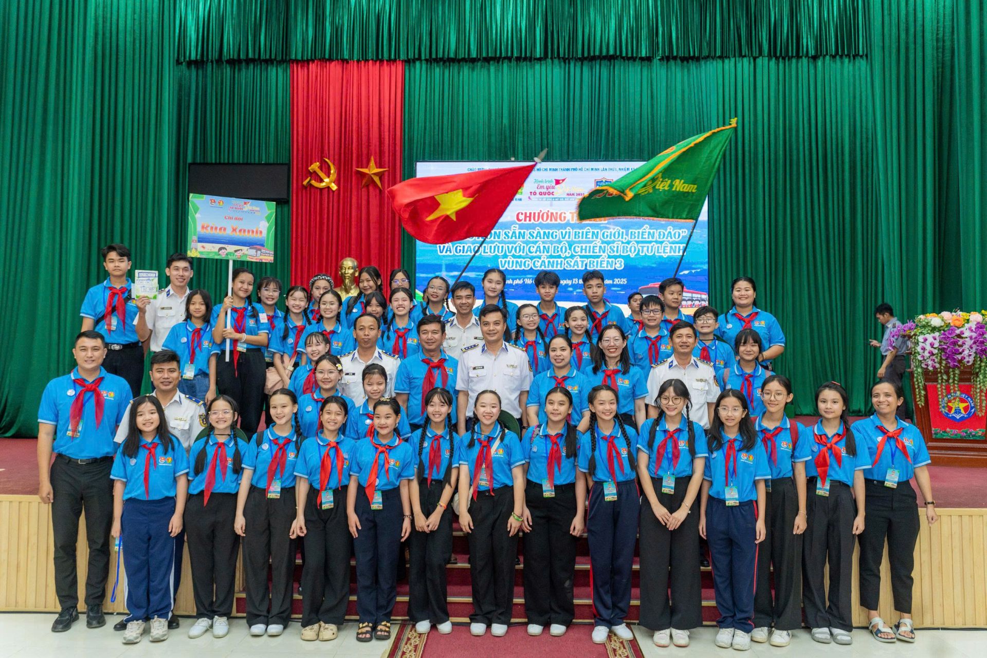 Sôi nổi chương trình giao lưu giữa tuổi trẻ Bộ Tư lệnh Vùng Cảnh sát biển 3 và thiếu nhi Thành phố Hồ Chí Minh