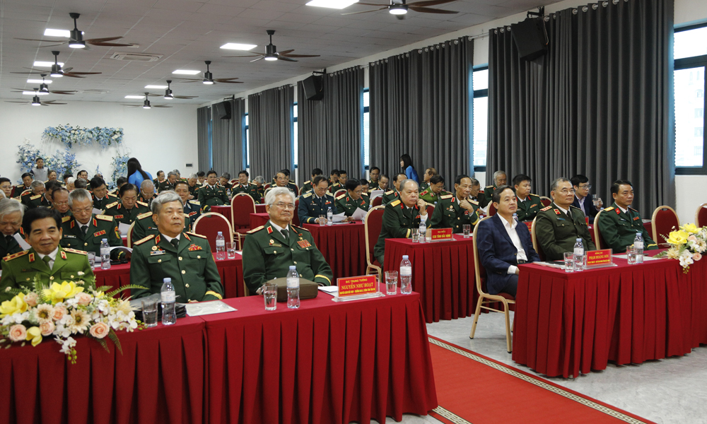 Các đại biểu dự buổi gặp mặt. Các đại biểu dự buổi gặp mặt.