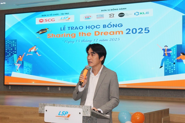 &Ocirc;ng Piboon Sirinantanakul, Ph&oacute; Tổng Gi&aacute;m đốc v&agrave; Gi&aacute;m đốc Sản xuất của LSP