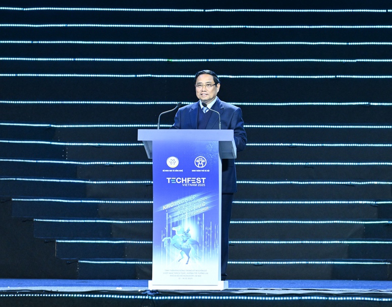 Người đứng đầu Chính phủ nhấn mạnh, khởi nghiệp, đổi mới sáng tạo là một xu thế tất yếu, khách quan, sự lựa chọn mang tính chiến lược và là ưu tiên hàng đầu trong đầu tư - Ảnh: VGP/Nhật Bắc Người đứng đầu Chính phủ nhấn mạnh, khởi nghiệp, đổi mới sáng tạo là một xu thế tất yếu, khách quan, sự lựa chọn mang tính chiến lược và là ưu tiên hàng đầu trong đầu tư - Ảnh: VGP/Nhật Bắc