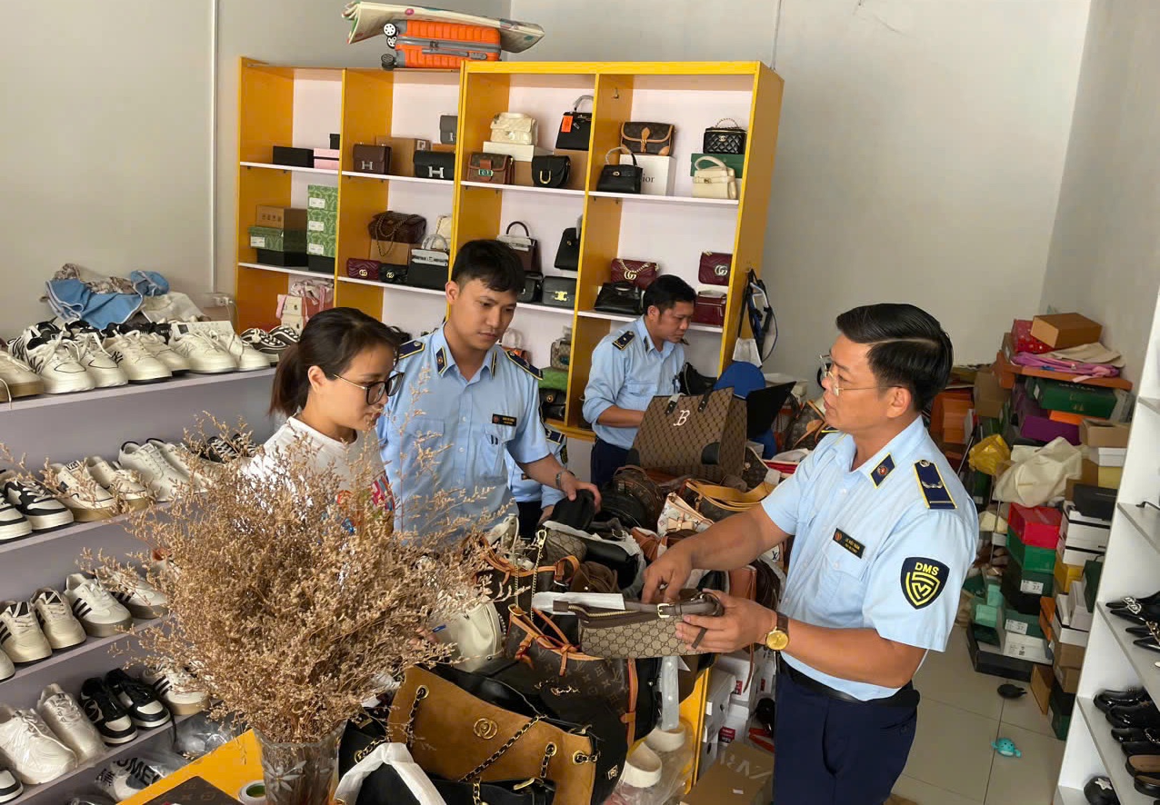 Phú Thọ: Siết chặt công tác kiểm tra, xử lý hàng nhập lậu, hàng giả dịp cuối năm