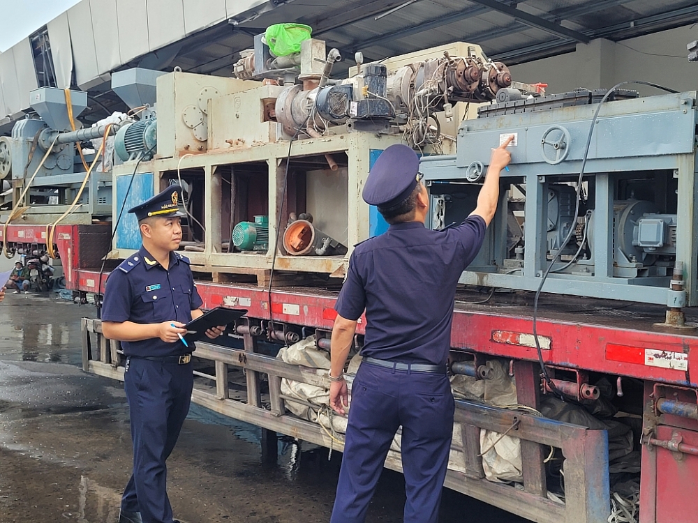 Ngành Hải quan yêu cầu tăng cường kiểm soát nhập khẩu máy móc, thiết bị đã qua sử dụng