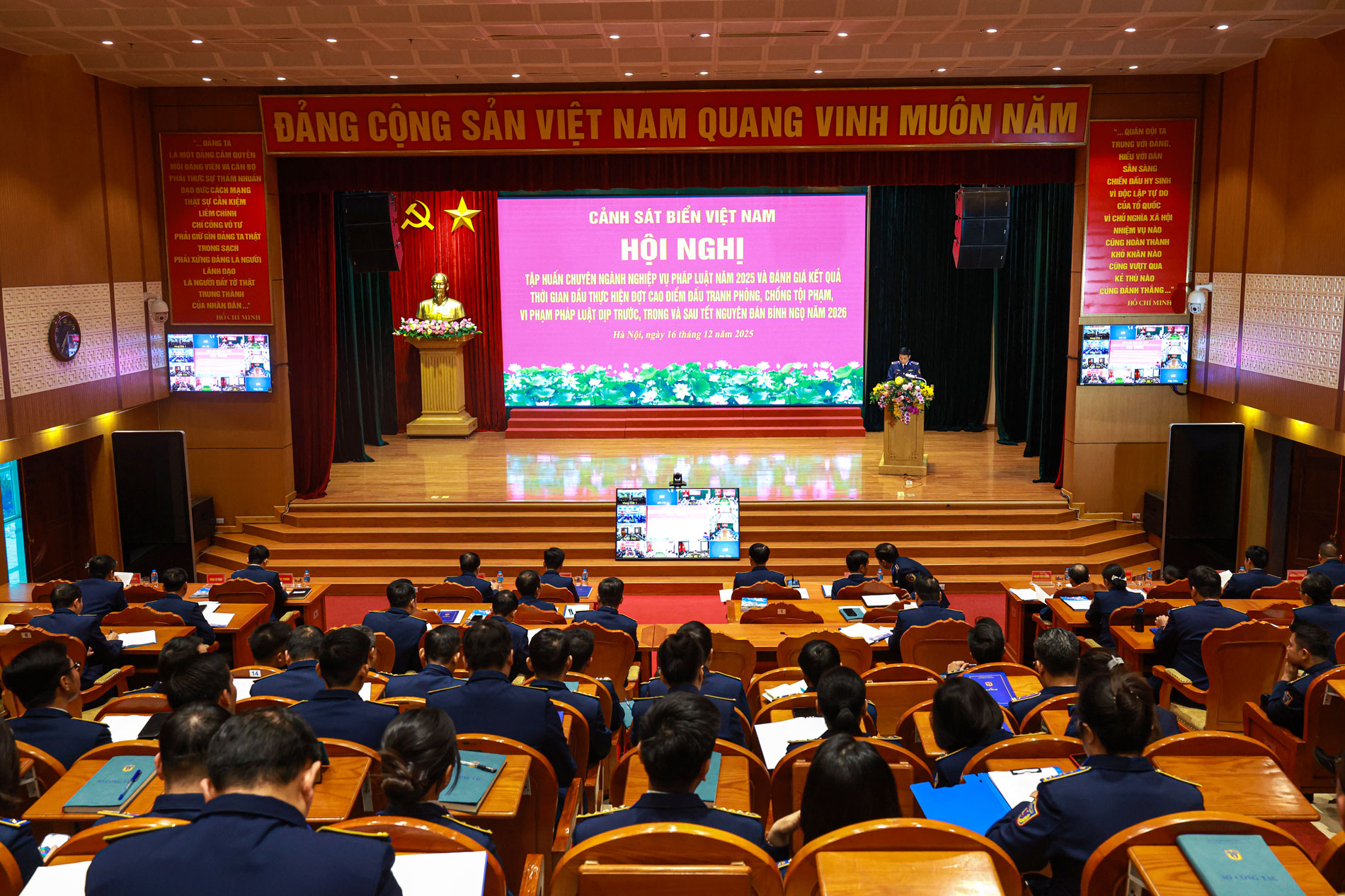 Quang cảnh hội nghị tập huấn Quang cảnh hội nghị tập huấn