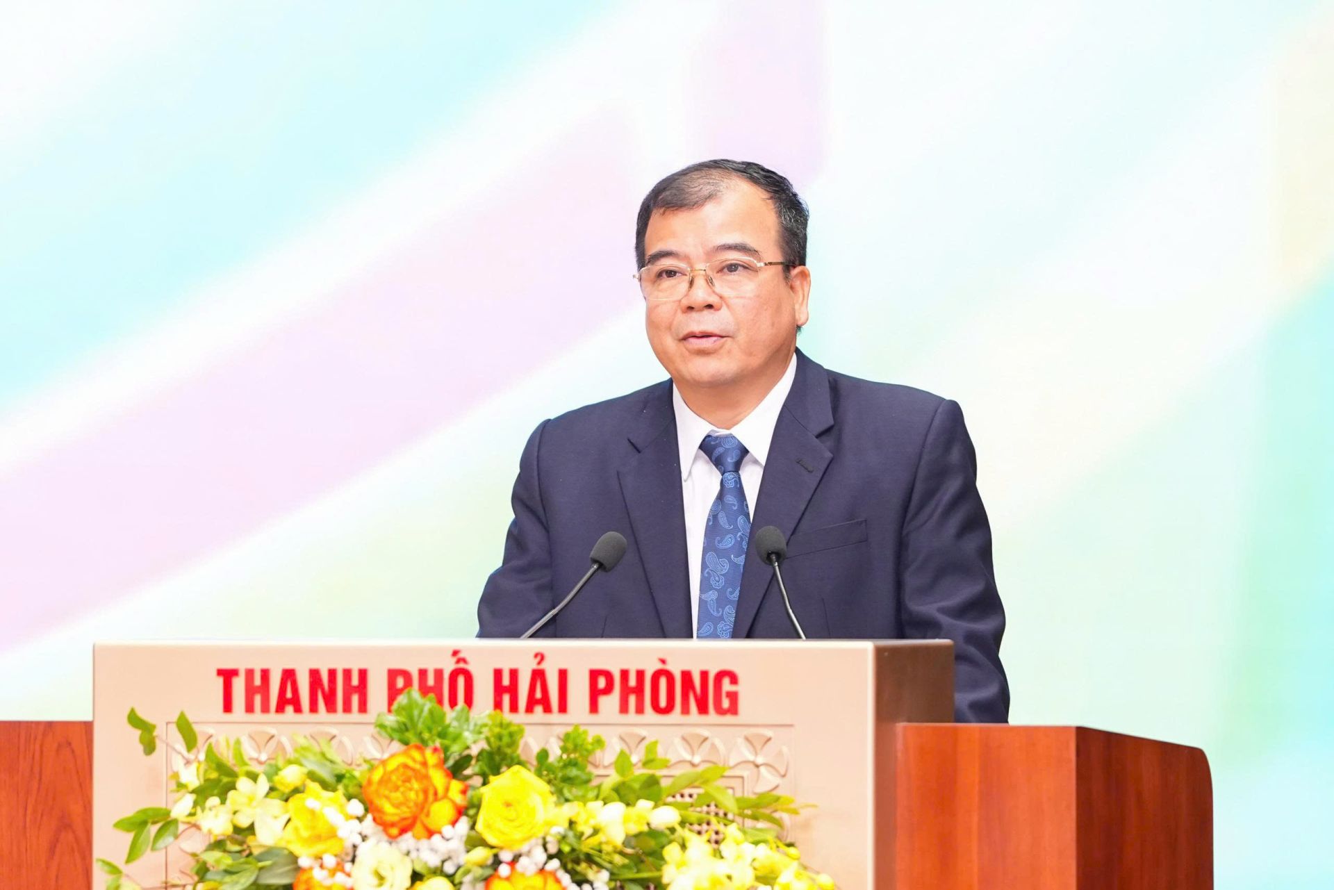 Phó Chủ tịch UBND thành phố Nguyễn Minh Hùng phát biểu. Phó Chủ tịch UBND thành phố Nguyễn Minh Hùng phát biểu.