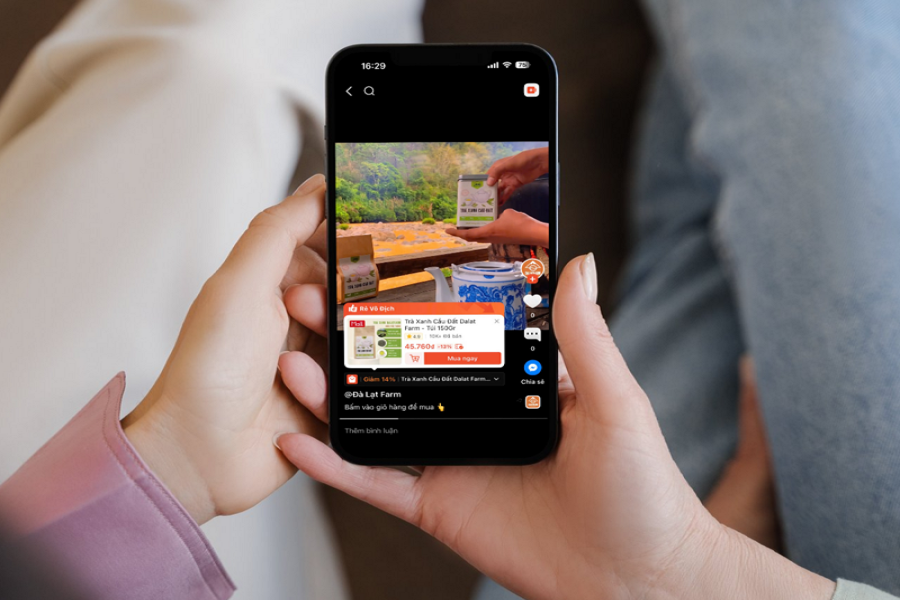 DalatFarm chú trọng đẩy mạnh xây dựng nội dung trên Shopee Video. DalatFarm chú trọng đẩy mạnh xây dựng nội dung trên Shopee Video.