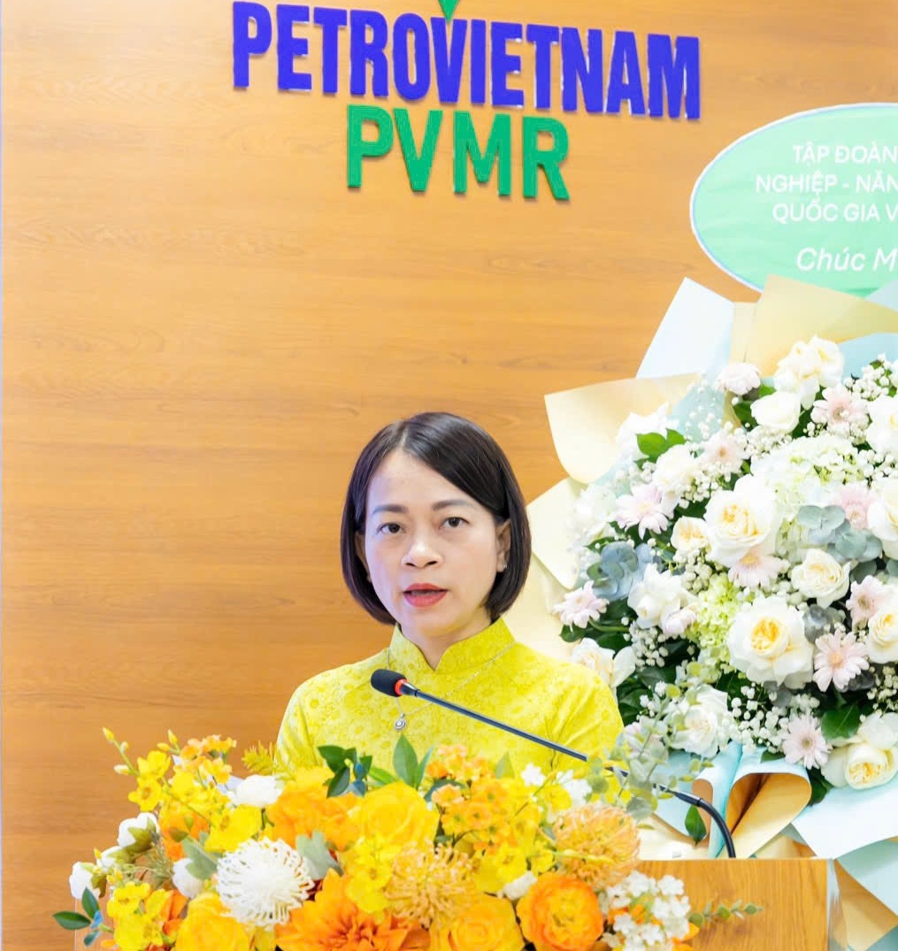 Bà Nguyễn Thị Thanh Hiền phát động phong trào thi đua năm 2026 trong toàn tổng công ty Bà Nguyễn Thị Thanh Hiền phát động phong trào thi đua năm 2026 trong toàn tổng công ty