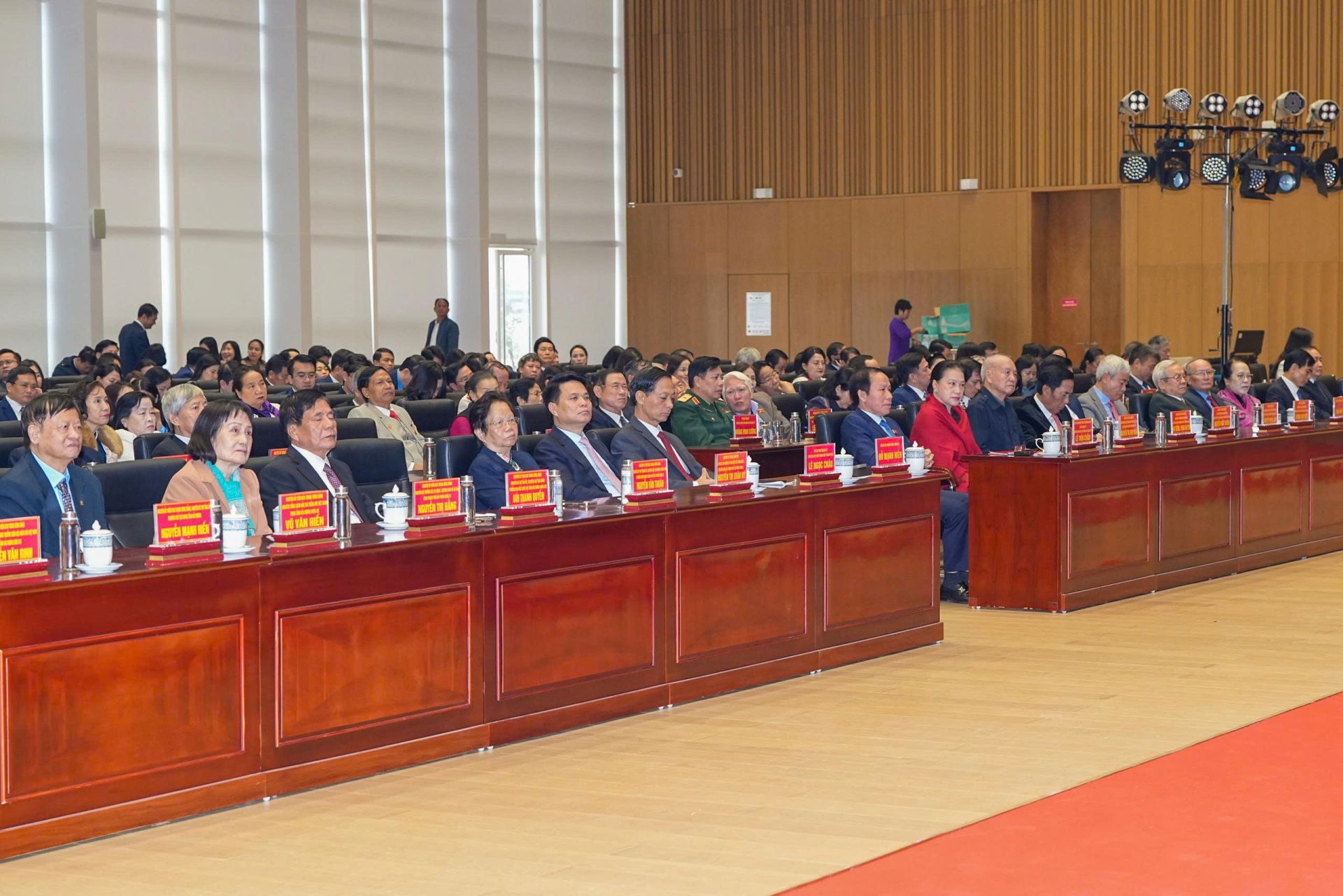 Đại biểu dự buổi Gặp mặt. Đại biểu dự buổi Gặp mặt.