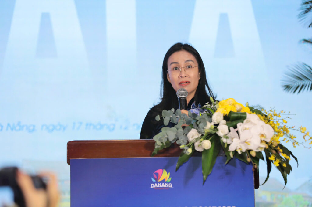 B&agrave; Nguyễn Thị Anh Thi, Ph&oacute; Chủ tịch Ủy ban nh&acirc;n d&acirc;n th&agrave;nh phố Đ&agrave; Nẵng ph&aacute;t biểu tại chương tr&igrave;nh.