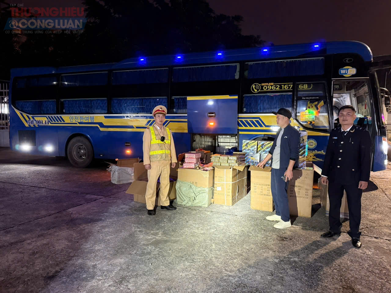 Đội Cảnh s&aacute;t giao th&ocirc;ng đường bộ số 3 (Ph&ograve;ng cảnh s&aacute;t giao th&ocirc;ng &ndash; C&ocirc;ng an tỉnh Quảng Ninh) vừa kiểm tra ph&aacute;t hiện xe &ocirc; t&ocirc; vận chuyển nhiều sản phẩm đồ chơi trẻ em kh&ocirc;ng r&otilde; nguồn gốc xuất xứ.