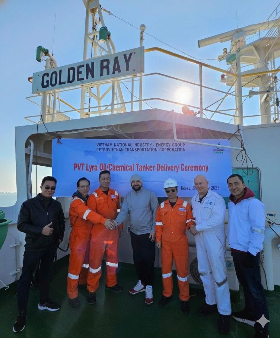 Việc đầu tư c&aacute;c t&agrave;u c&oacute; ti&ecirc;u chuẩn kỹ thuật cao, tuổi t&agrave;u hợp l&yacute; như PVT Lyra gi&uacute;p PVTrans gia tăng năng lực cạnh tranh, mở rộng phạm vi khai th&aacute;c, đồng thời tối ưu hiệu quả hoạt động sản xuất kinh doanh