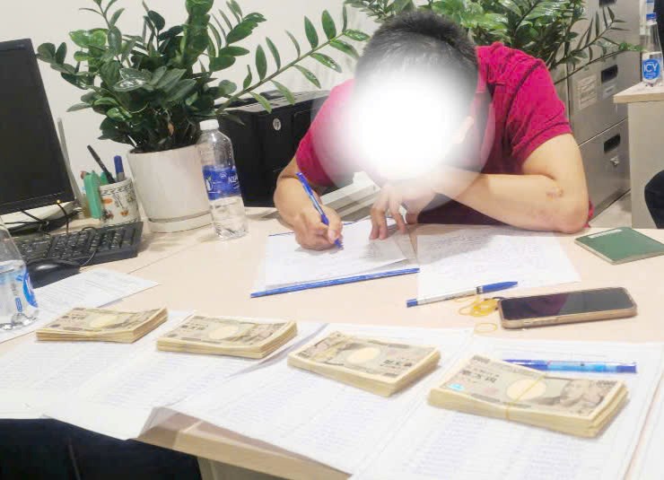 Hải quan Nội Bài (Chi cục Hải quan khu vực I) bắt giữ vụ việc vận chuyển ngoại tệ qua đường hàng không (tháng 6/2025). Ảnh: Cục Hải quan Hải quan Nội Bài (Chi cục Hải quan khu vực I) bắt giữ vụ việc vận chuyển ngoại tệ qua đường hàng không (tháng 6/2025). Ảnh: Cục Hải quan