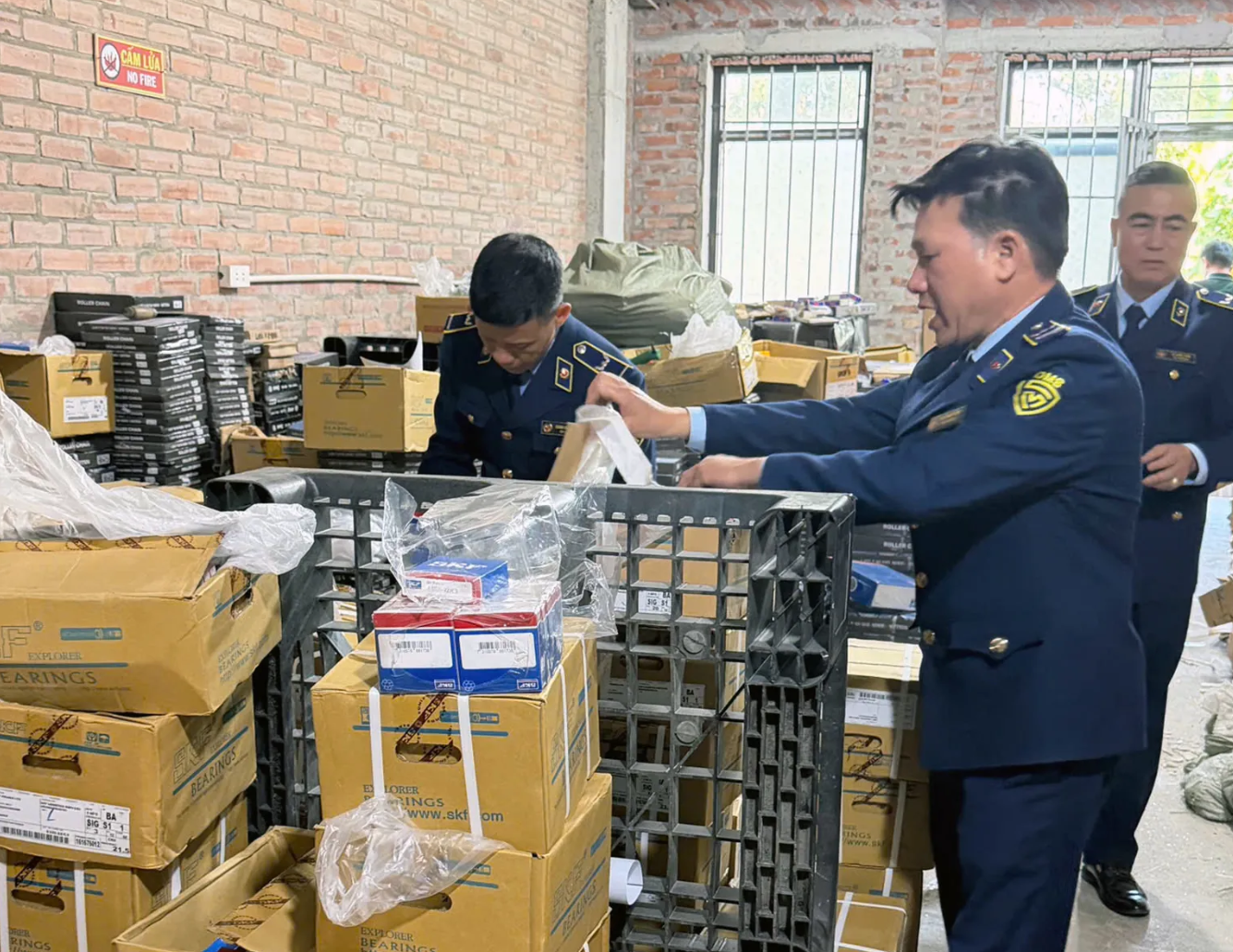 Phát hiện 4.052 vụ vi phạm trên môi trường thương mại điện tử