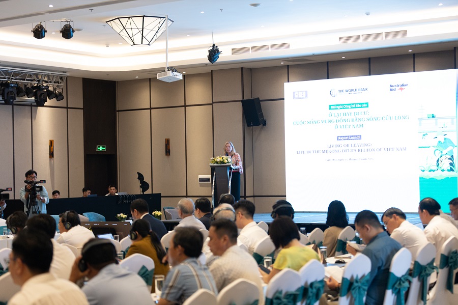 Bà Mariam J. Sherman, Giám đốc Ngân hàng Thế giới tại Việt Nam, Campuchia và Lào phát biểu khai mạc hội thảo Bà Mariam J. Sherman, Giám đốc Ngân hàng Thế giới tại Việt Nam, Campuchia và Lào phát biểu khai mạc hội thảo